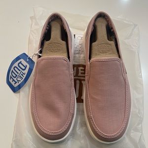 Hey Dude Sunapee Slip On Size 8
